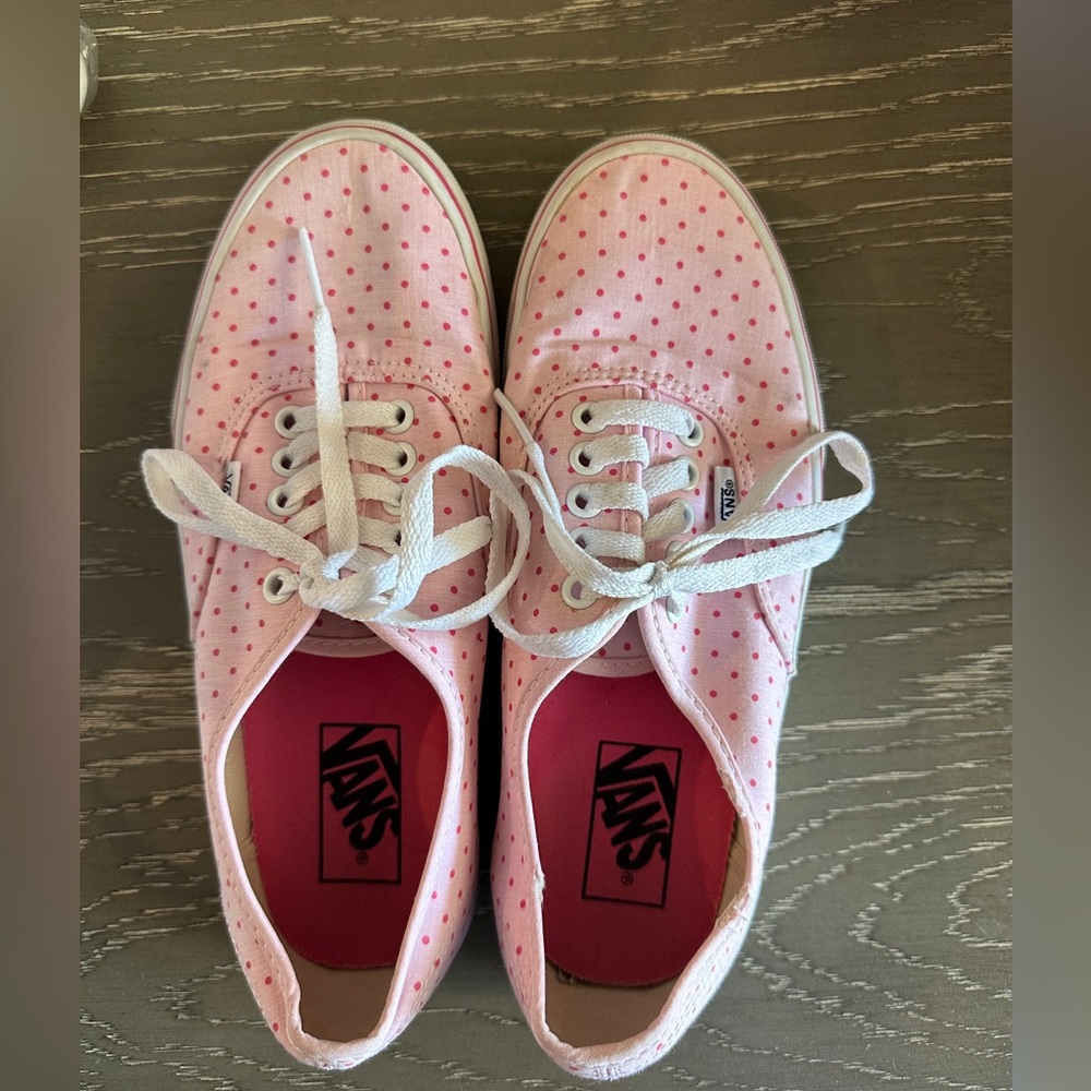 VANS - pink polka dots - Women’s 8